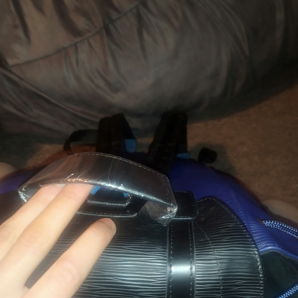 Louis Vuitton bag - Picture 5 of 5